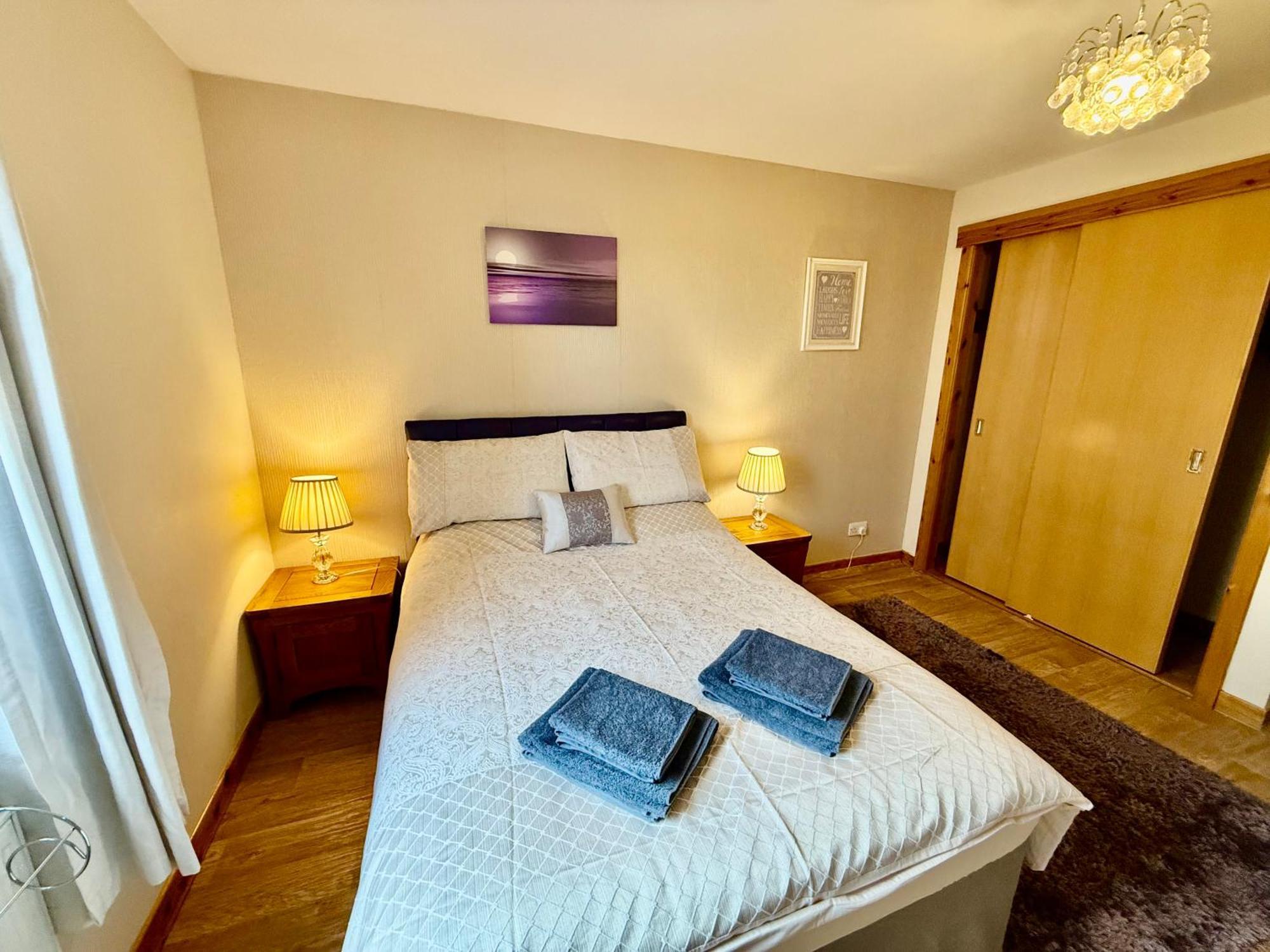 Azim And Suzi'S City Centre Apartment Inverness Exterior foto
